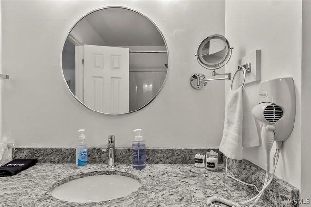 1054 Fairfax, Tuscaloosa, AL 35406