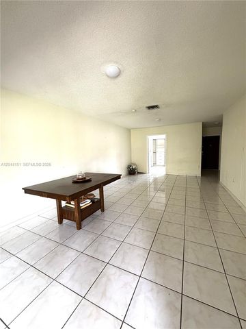 14725 SW 86th Ln, Miami, FL 33193