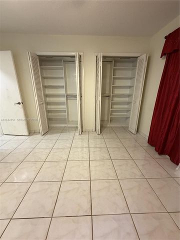 14725 SW 86th Ln, Miami, FL 33193