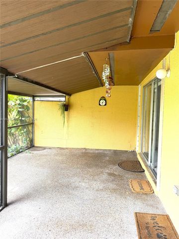 14725 SW 86th Ln, Miami, FL 33193