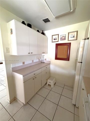 14725 SW 86th Ln, Miami, FL 33193