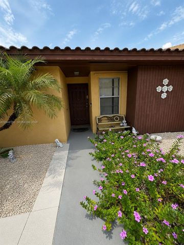 14725 SW 86th Ln, Miami, FL 33193