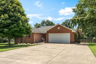 1005 Nina Dr, Springfield, TN 37172