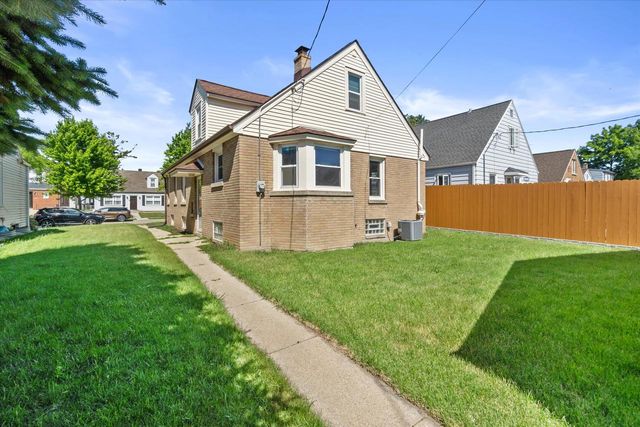 1810 S 53rd STREET, West Milwaukee, WI 53214
