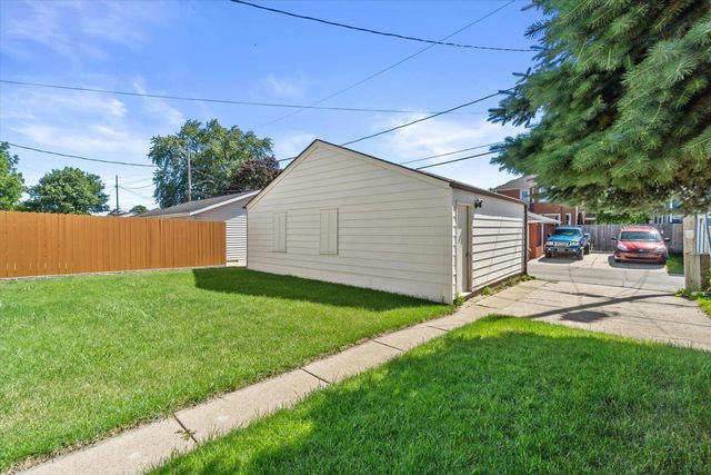 1810 S 53rd STREET, West Milwaukee, WI 53214