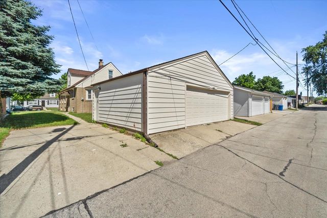 1810 S 53rd STREET, West Milwaukee, WI 53214