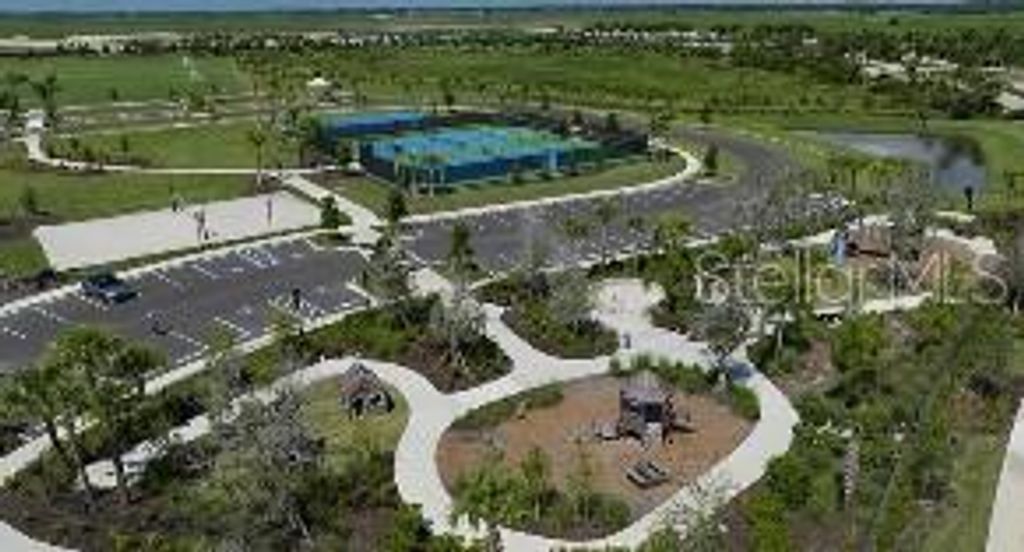 Image 23 of property listing at 10604 ORBIT TERRACE, Sarasota, FL 34241