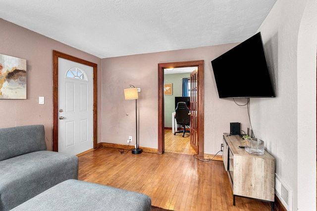 1430 N GRACELAND AVENUE, Appleton, WI 54911