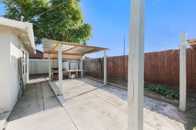 2757 Altos Ave, Sacramento, CA 95815