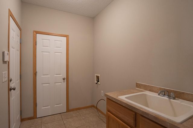 4108 Regent Avenue N, Robbinsdale, MN 55422