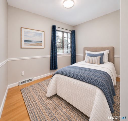 237 Strawberry Hill Avenue 37, Stamford, CT 06902