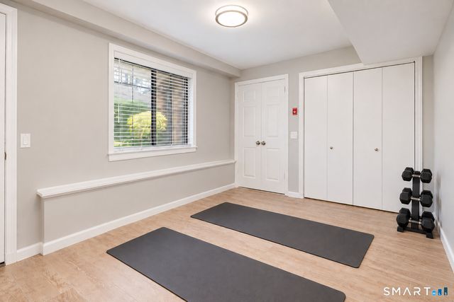 237 Strawberry Hill Avenue 37, Stamford, CT 06902