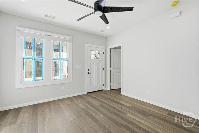 906 W Victory Drive, Savannah, GA 31405