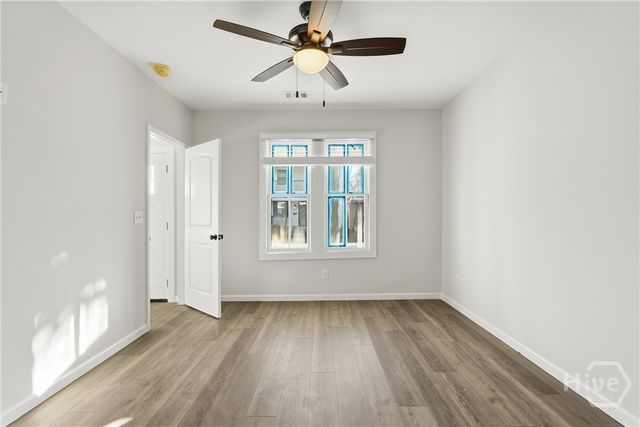 906 W Victory Drive, Savannah, GA 31405