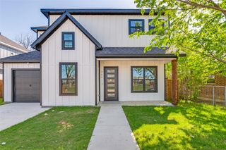 706 Perry Avenue, Waxahachie, TX 75165