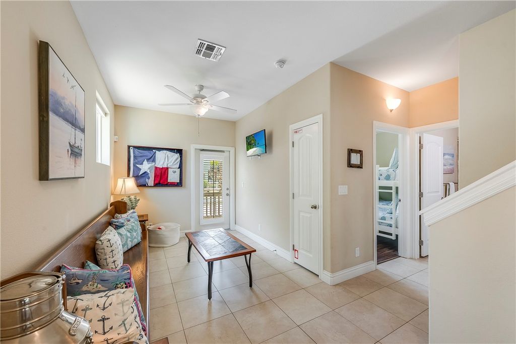 247 W Roberts Ave 8, Port Aransas, TX 78373 — photo 3