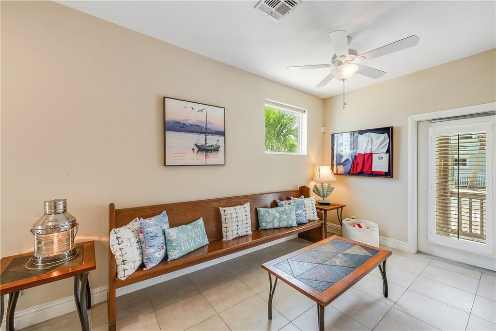 247 W Roberts Ave 8, Port Aransas, TX 78373 — photo 4