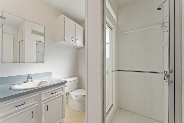 10614 Lynbrook Drive, Houston, TX 77042