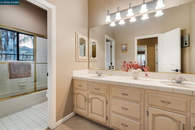 4640 Kingswood Dr, Danville, CA 94506