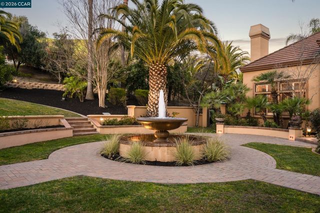 4640 Kingswood Dr, Danville, CA 94506