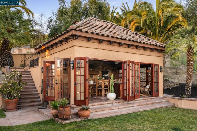 4640 Kingswood Dr, Danville, CA 94506