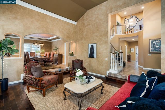 4640 Kingswood Dr, Danville, CA 94506