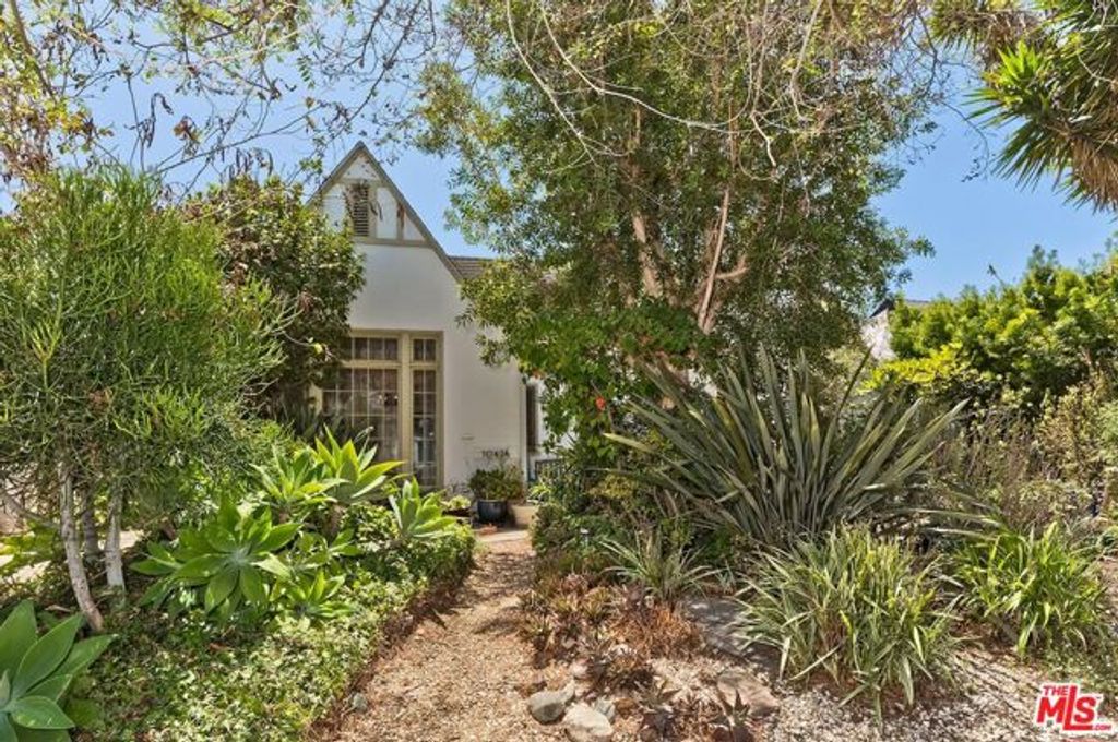 10626 Ohio Avenue, Los Angeles, CA 90024