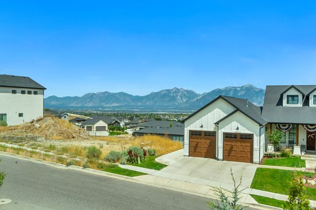 14224 S SUMMIT CREST LN, Herriman, UT 84096