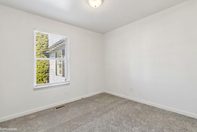 45880 Brookside North Drive 93, Macomb Twp, MI 48044