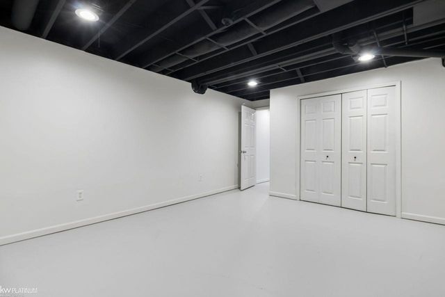 45880 Brookside North Drive 93, Macomb Twp, MI 48044