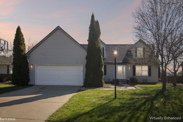 45880 Brookside North Drive 93, Macomb Twp, MI 48044