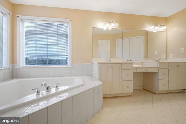 7108 CROWN JEWELS CT, Fredericksburg, VA 22407