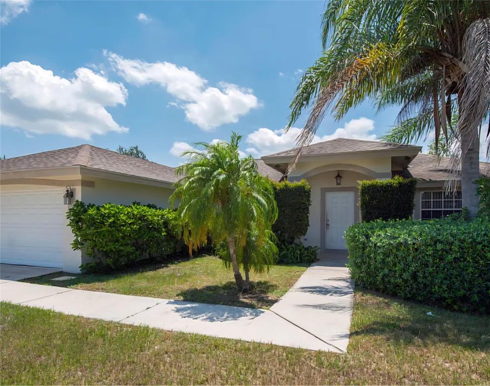 926 SW Gwendolen Terrace, Port St. Lucie, Port St Lucie, FL 34953