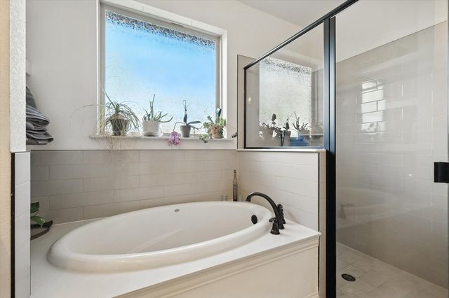 104 Maudy Lane, Springtown, TX 76082