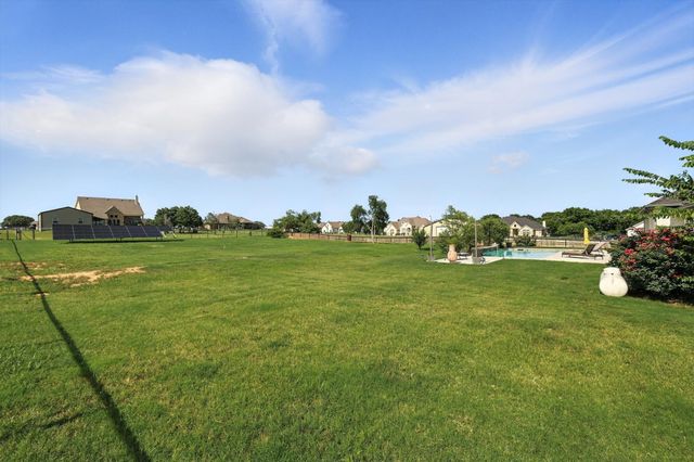 104 Maudy Lane, Springtown, TX 76082