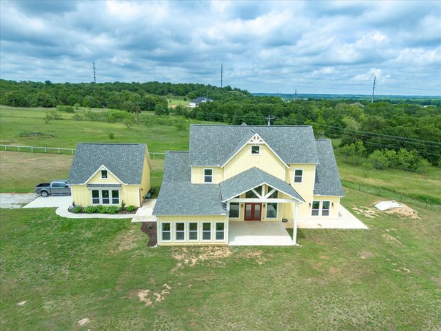 2025 County Road 1792, Sunset, TX 76270