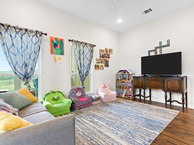 2025 County Road 1792, Sunset, TX 76270