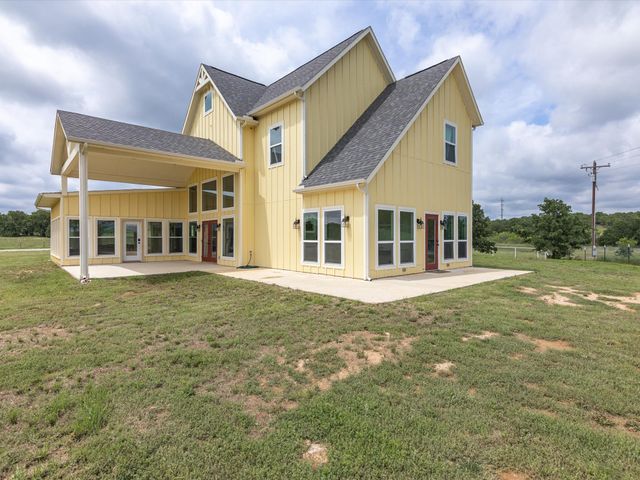 2025 County Road 1792, Sunset, TX 76270