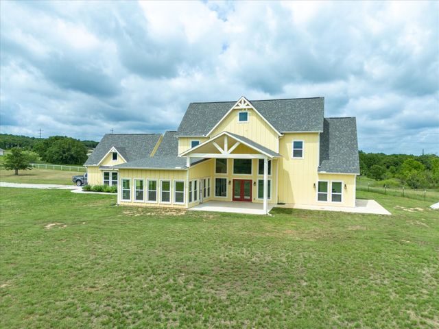 2025 County Road 1792, Sunset, TX 76270