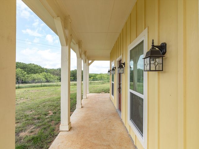 2025 County Road 1792, Sunset, TX 76270