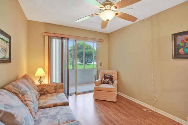 48 NEWPORT C Court C, Deerfield Beach, FL 33442