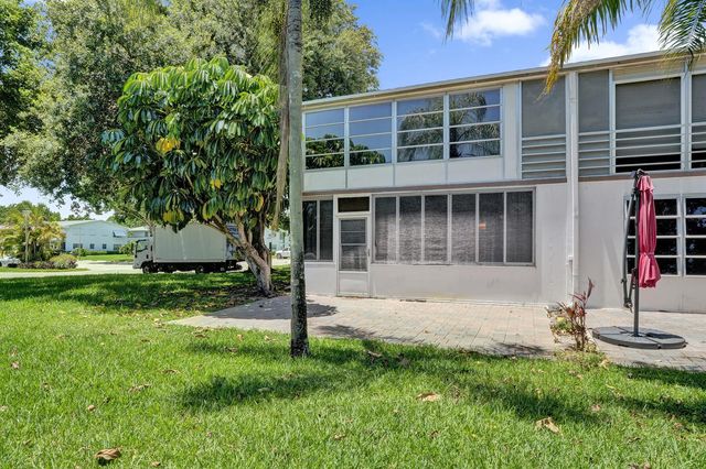 48 NEWPORT C Court C, Deerfield Beach, FL 33442