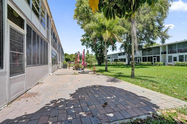 48 NEWPORT C Court C, Deerfield Beach, FL 33442