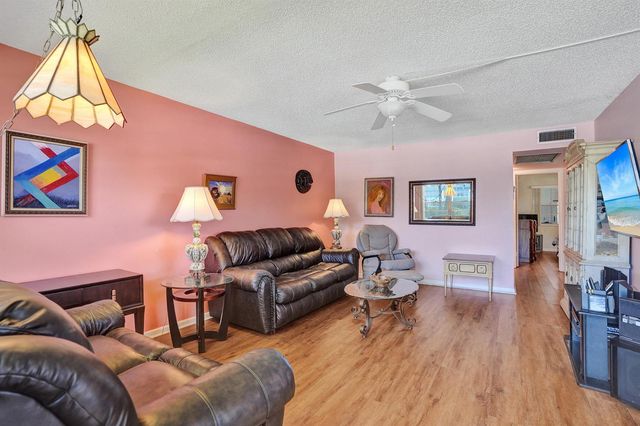 48 NEWPORT C Court C, Deerfield Beach, FL 33442
