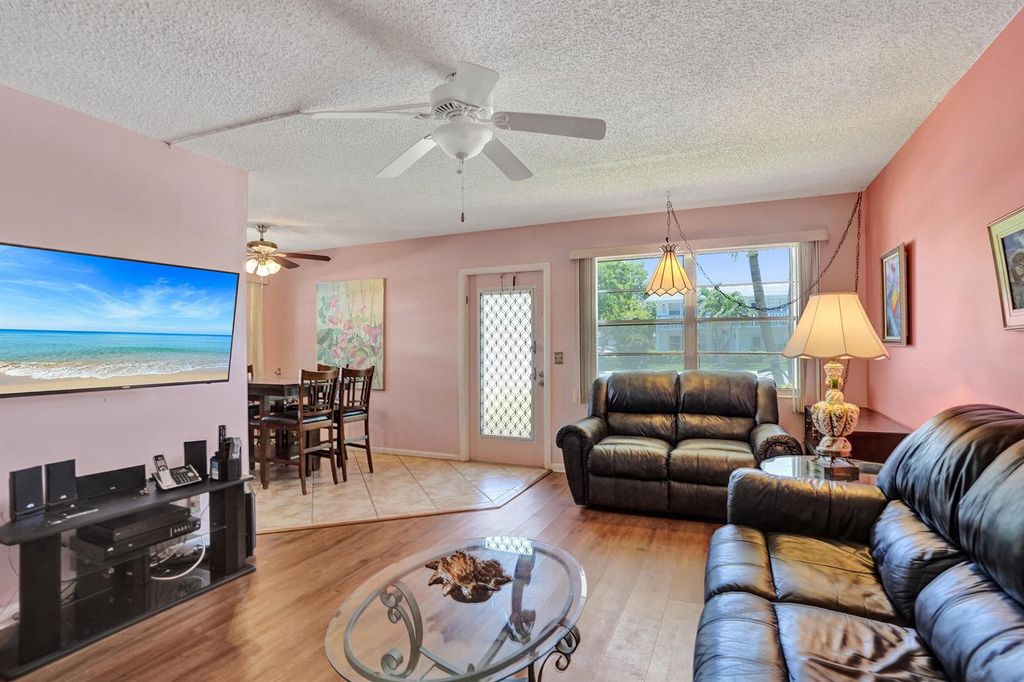 48 NEWPORT C Court C, Deerfield Beach, FL 33442