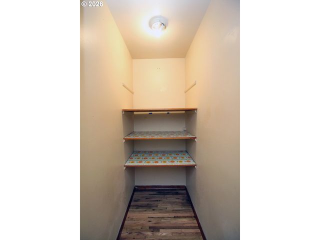 1630 Ne 81ST Ave, Portland, OR 97213