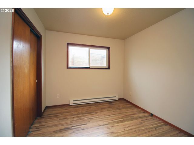 1630 Ne 81ST Ave, Portland, OR 97213