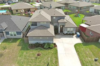 1805 Bay Landing Dr, Portland, TX 78374