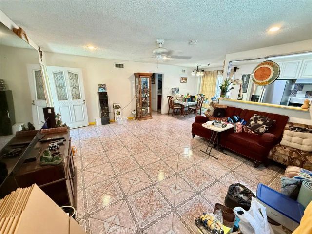 19107 Lyle Avenue, Corona, CA 92881