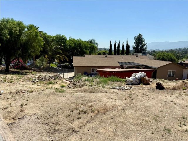 19107 Lyle Avenue, Corona, CA 92881